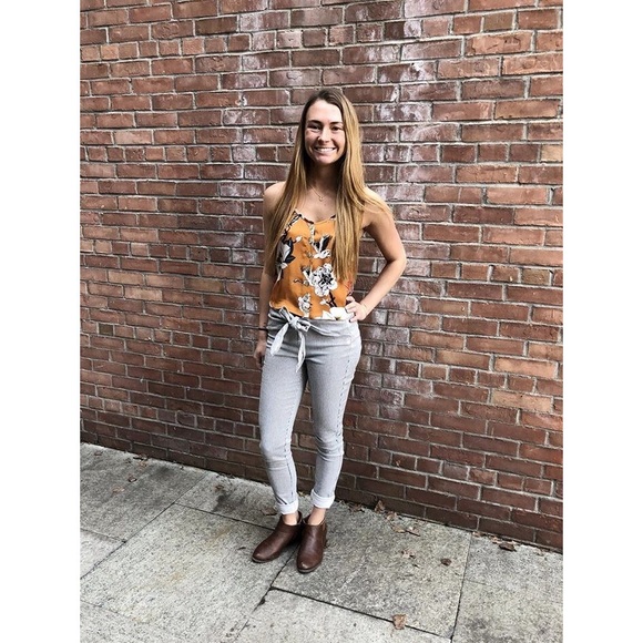 Meet your Posher, Kyra - Picture 4 of 6